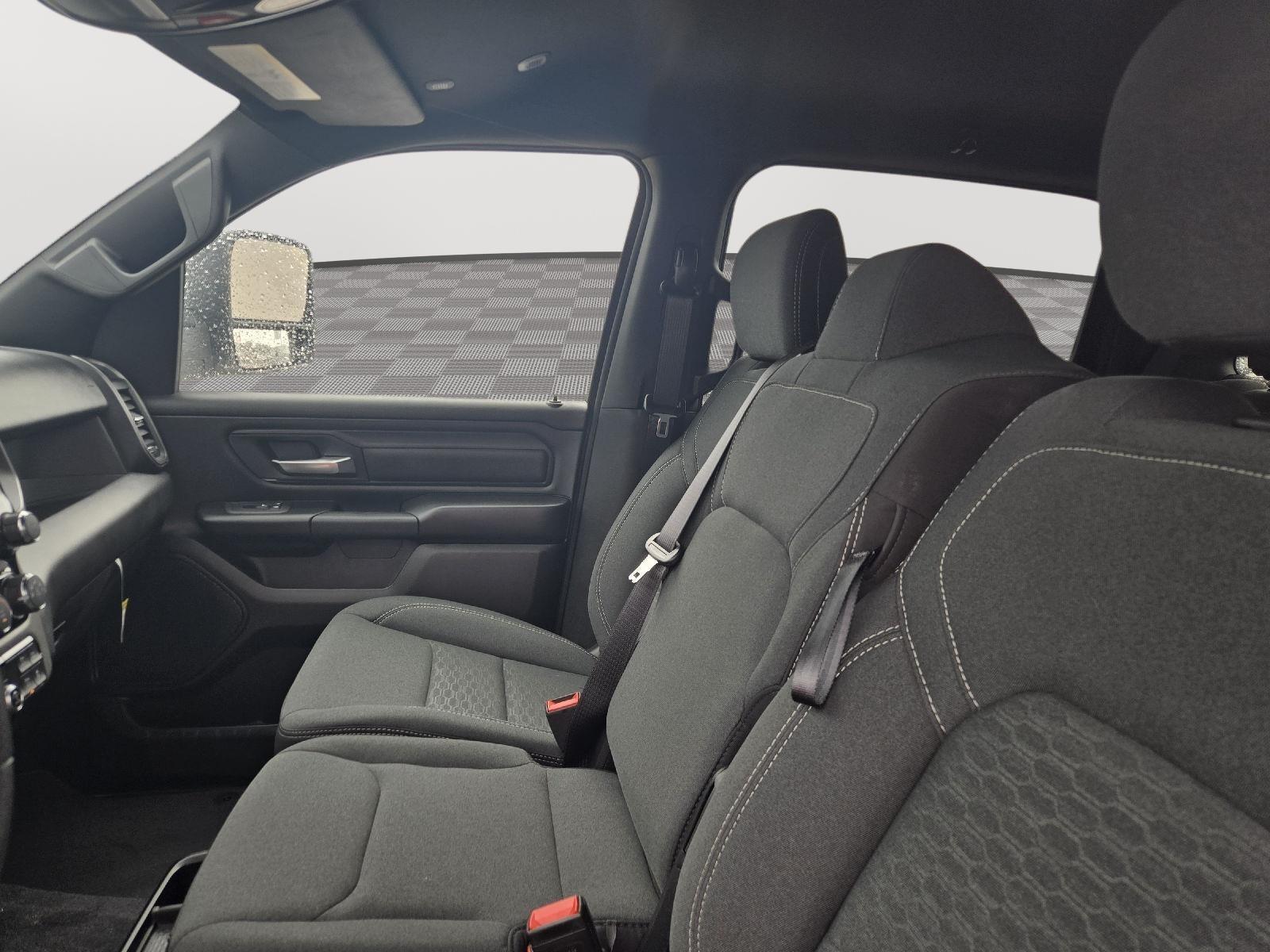 2025 Ram 1500 Tradesman photo 10