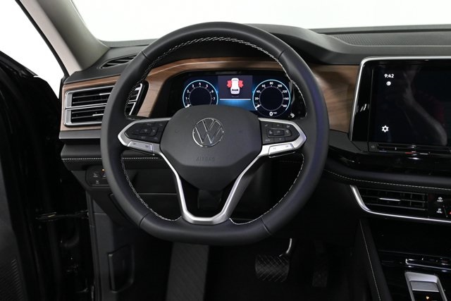 2026 Volkswagen Atlas SE Technology photo 2