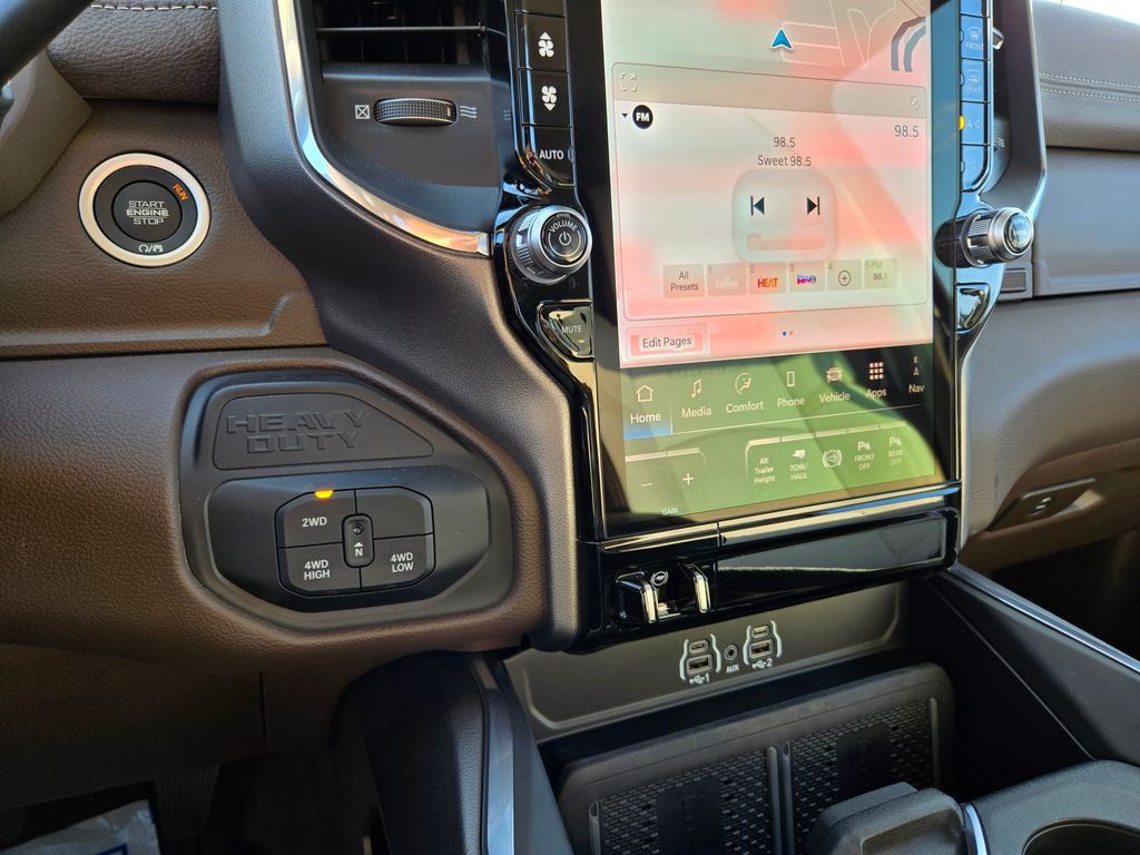2025 Ram 2500 Laramie photo 23