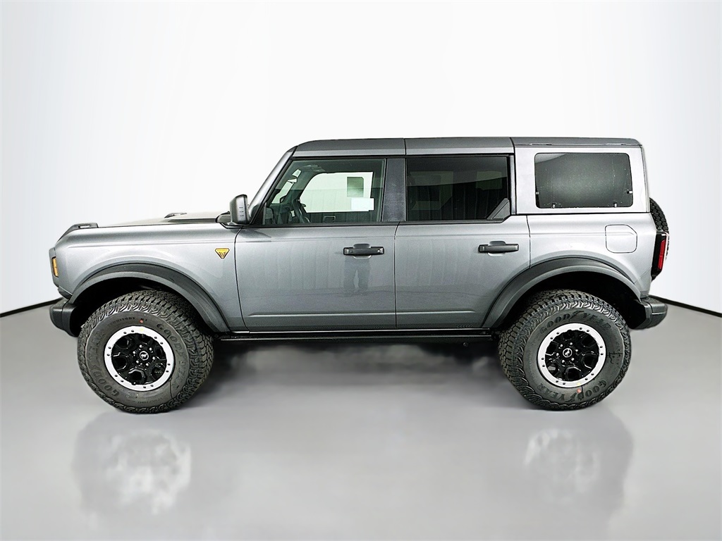 2025 Ford Bronco Badlands photo 4