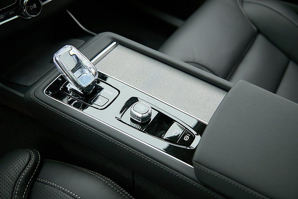 2026 VOLVO XC90 - Image 16