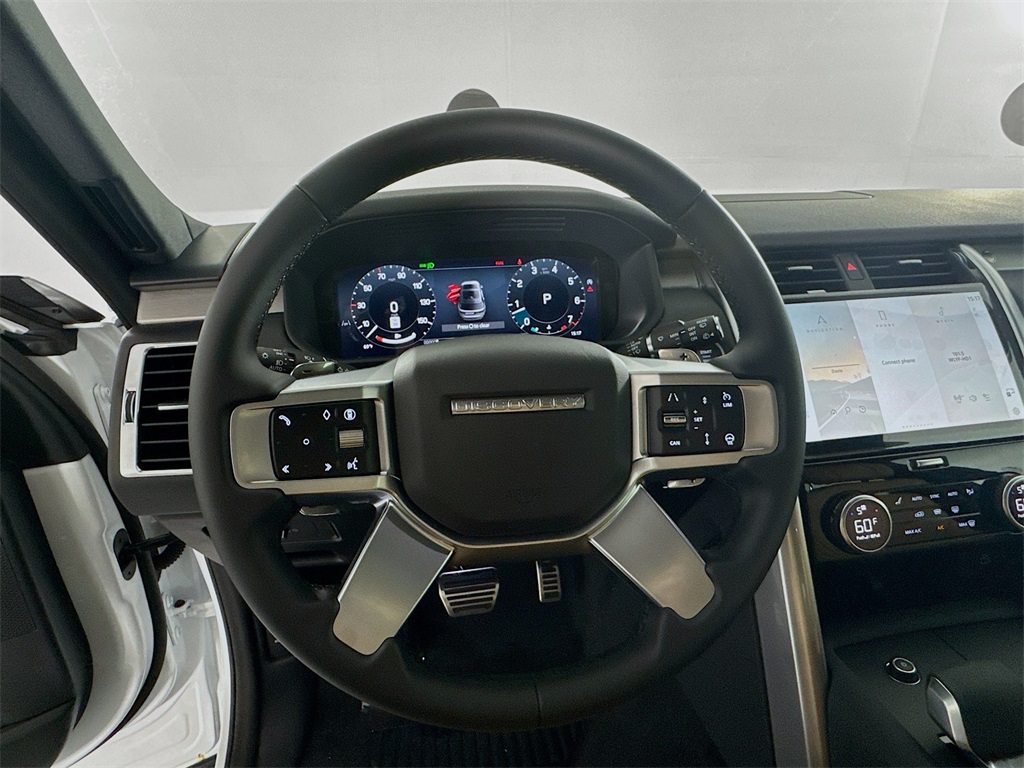 2025 Land Rover Discovery SE photo 11