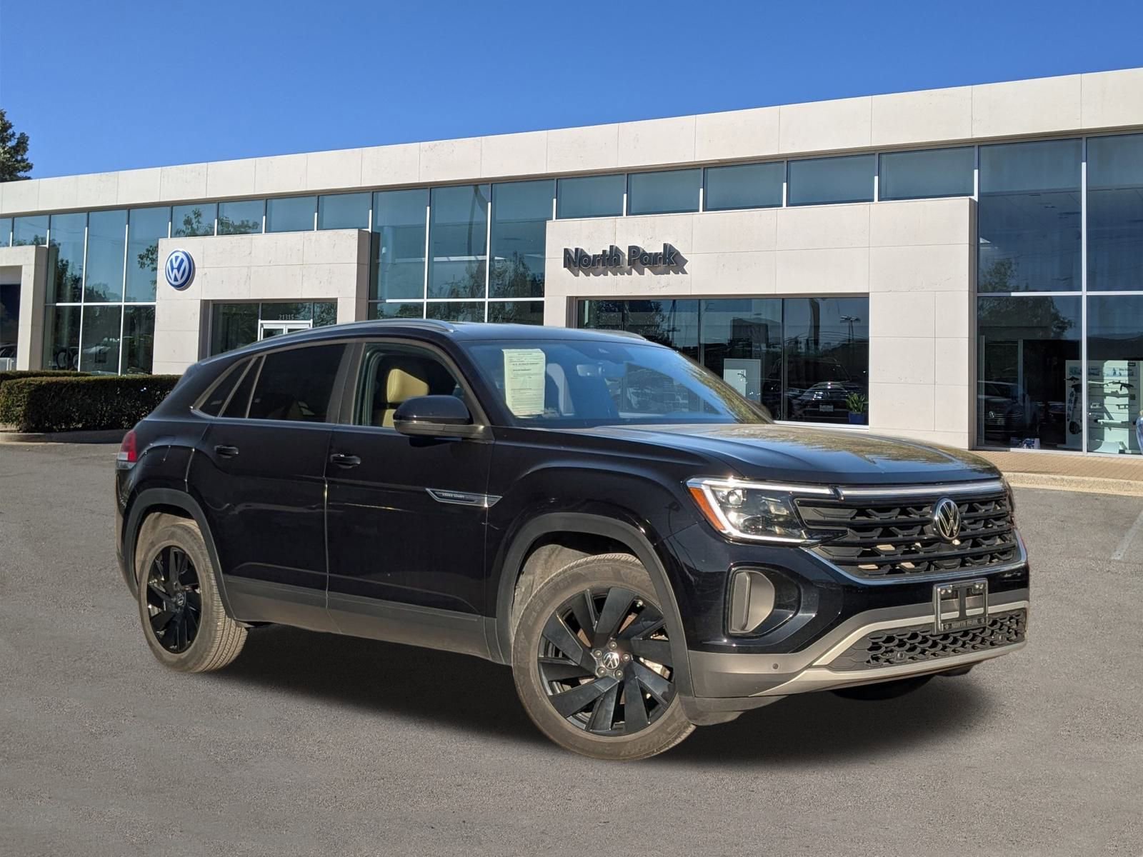 2024 Volkswagen Atlas Cross Sport SE w/Tech