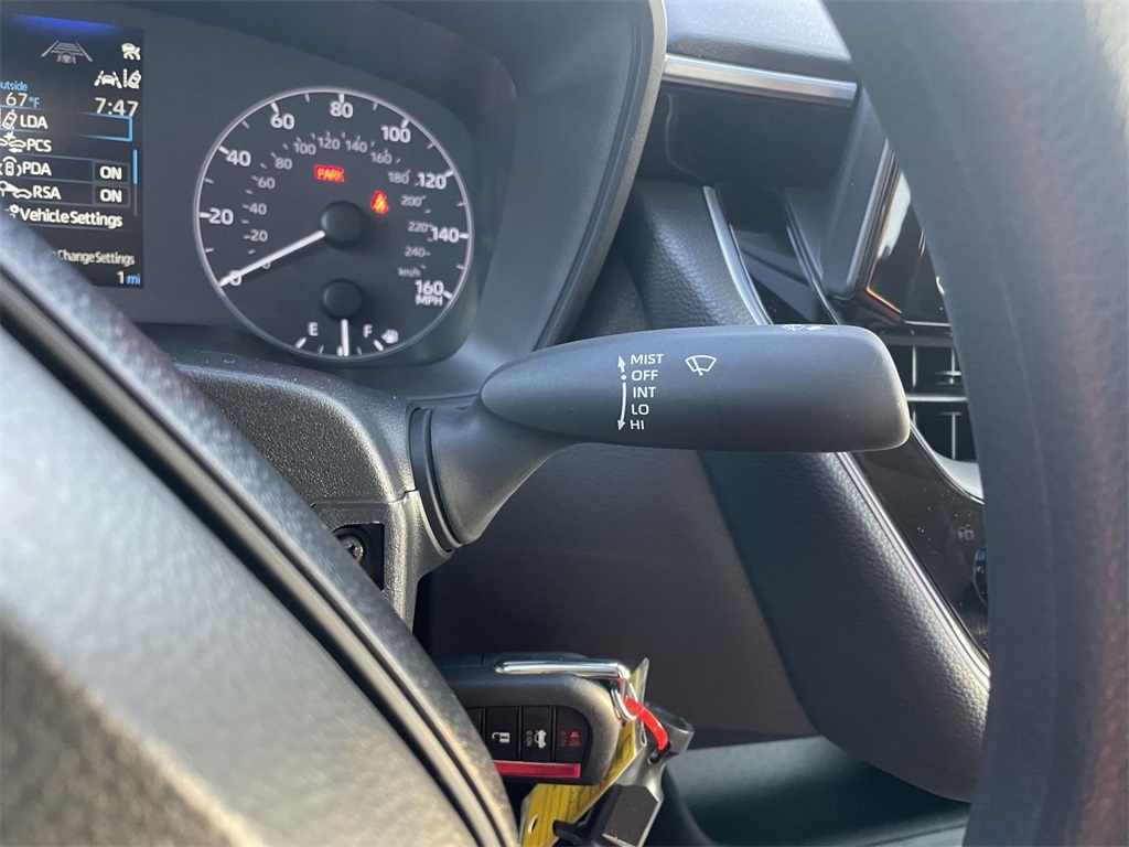 2025 Toyota Corolla LE photo 24