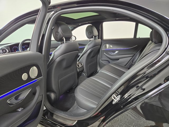 2022 Mercedes Benz E 4MATIC photo 19