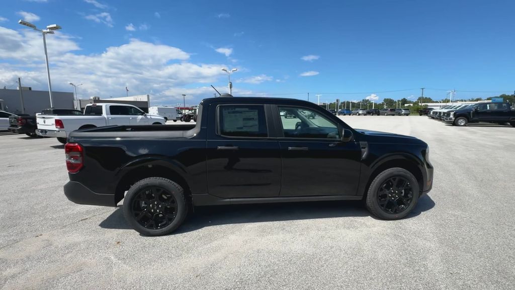 2025 Ford Maverick XLT photo 8