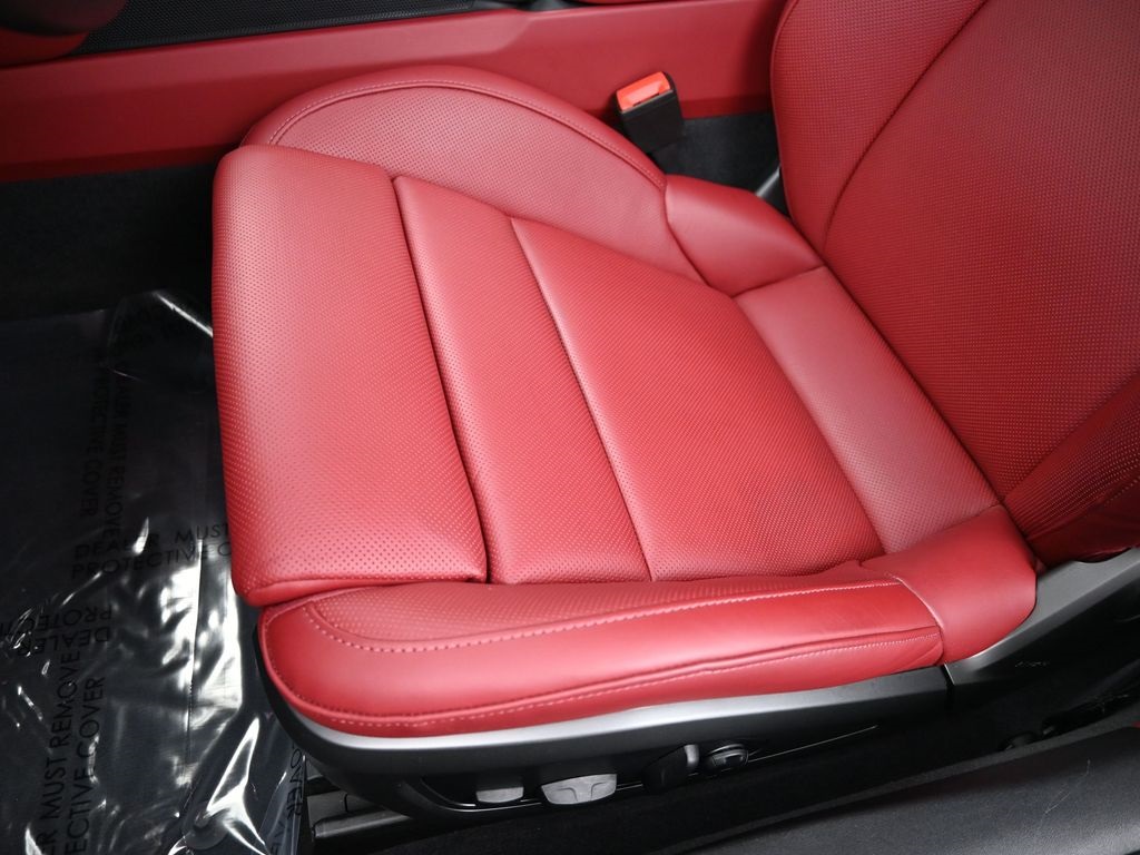 2024 Porsche 911 T 4 photo 21