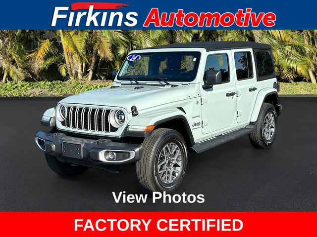 2024 Jeep Wrangler 4-Door Sahara's photo