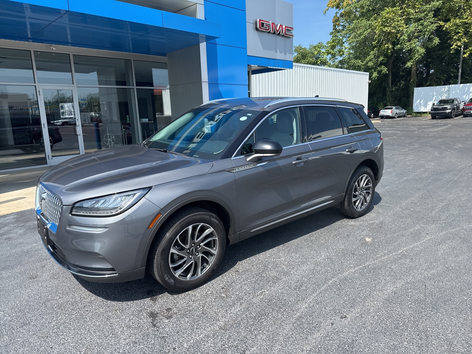 2021 Lincoln Corsair Standard photo 3
