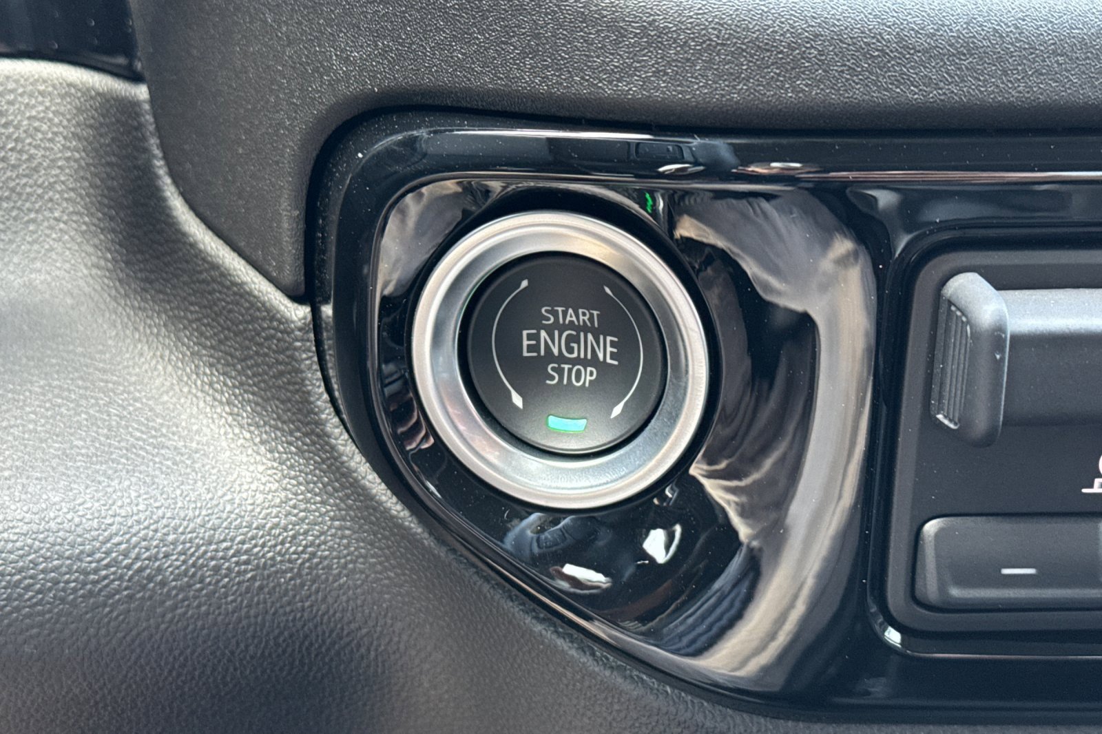 2025 Chevrolet Silverado 1500 photo 21