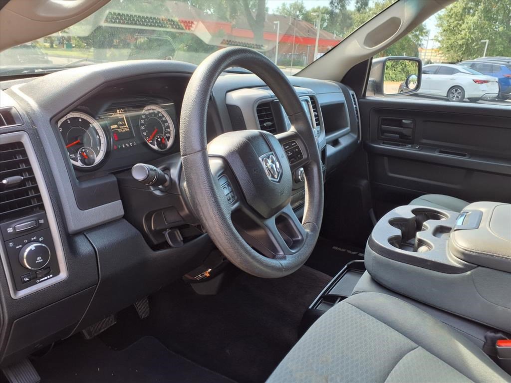 2016 Ram 1500 Express photo 11