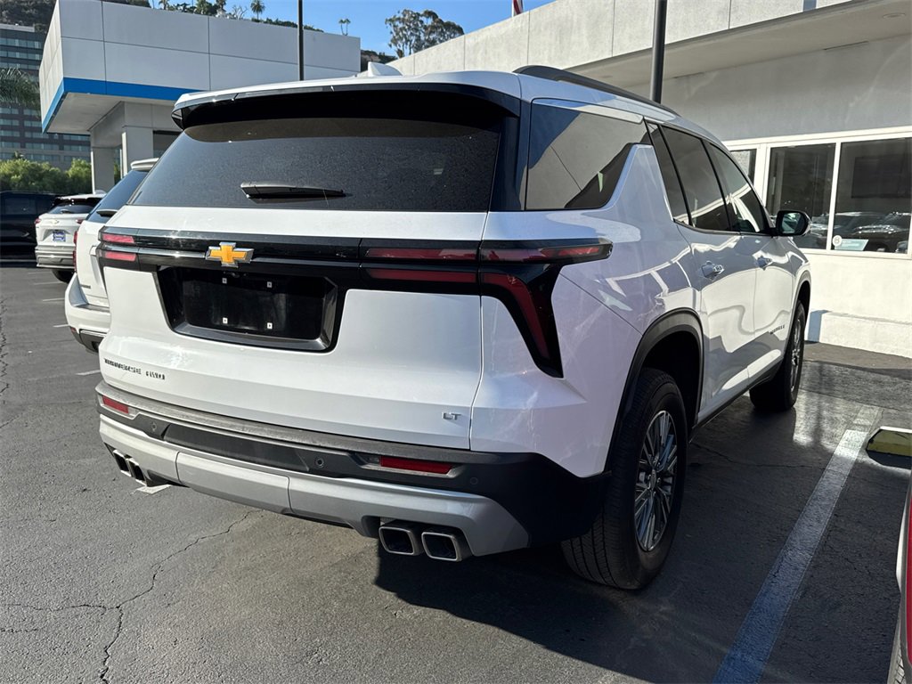 2024 Chevrolet Traverse photo 3