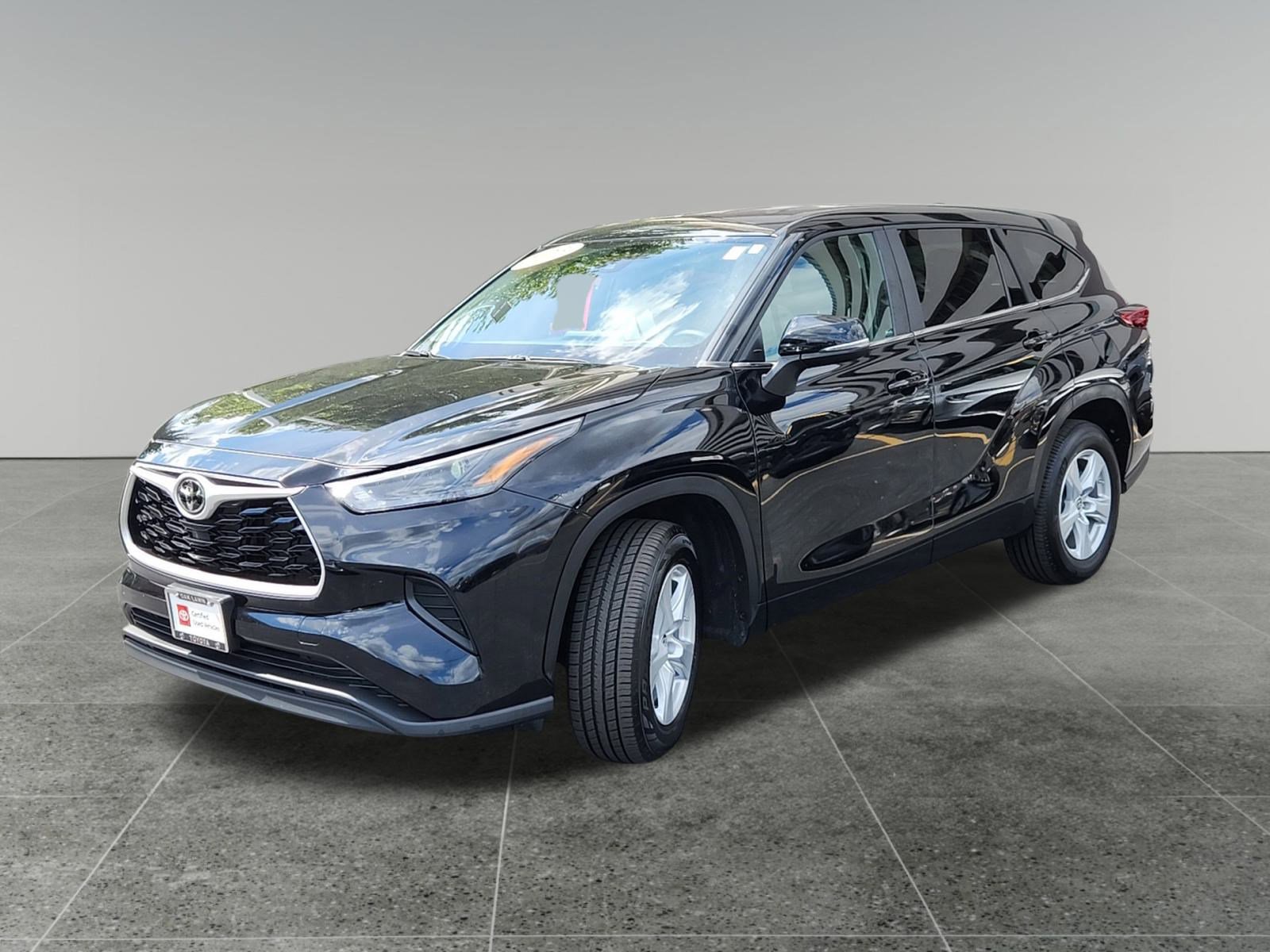 2023 Toyota Highlander L photo 2