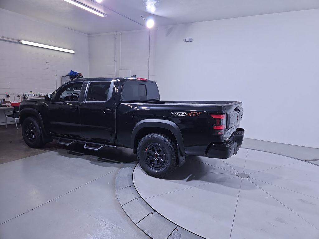 2025 Nissan Frontier PRO-4X photo 3