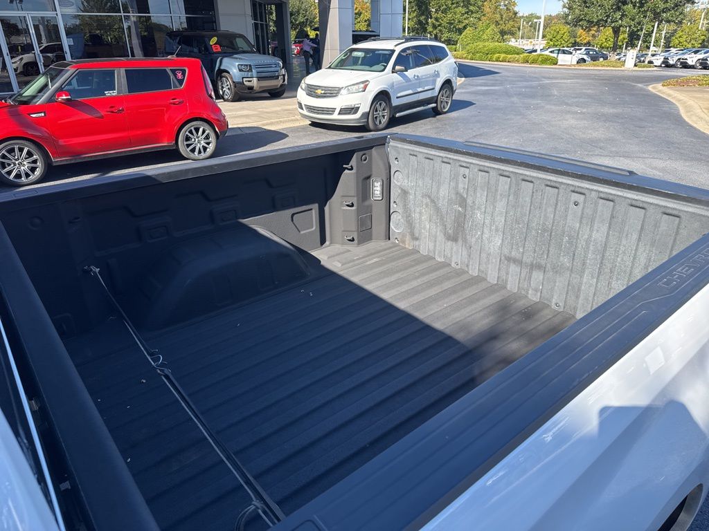 2021 Chevrolet Silverado 1500 RST photo 4