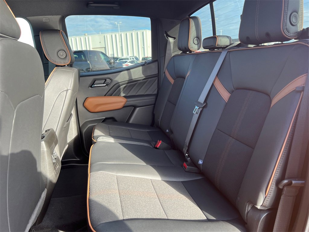 2026 GMC CANYON - Image 30