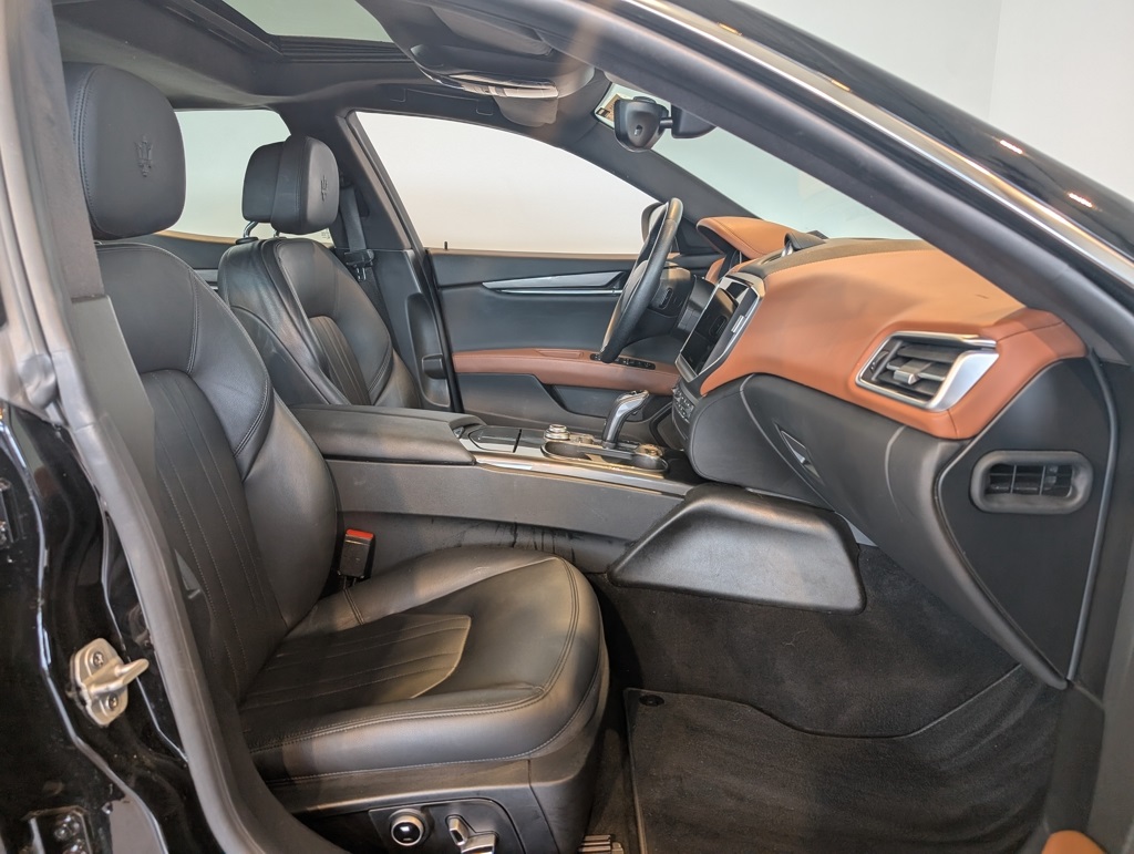 2021 Maserati Ghibli S Q4 photo 31