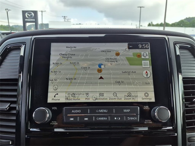 2021 Nissan Titan Crew Cab PRO-4X photo 14