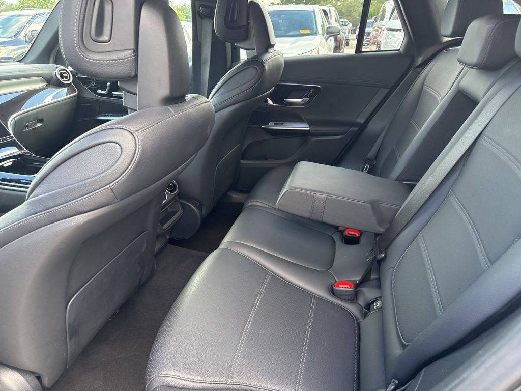 2024 Mercedes Benz GLC 300 4MATIC photo 10