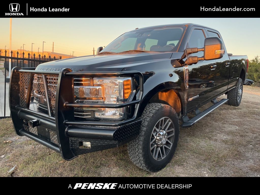 2017 Ford F-350 Super Duty Lariat