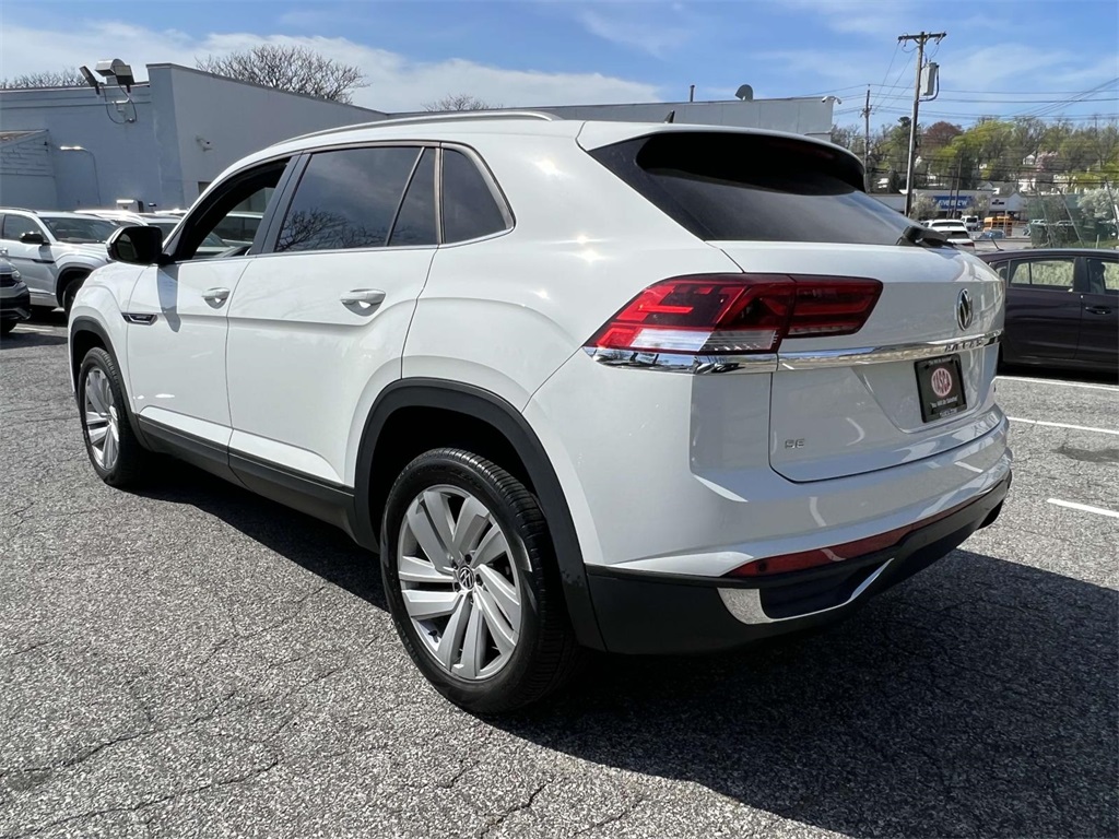 2021 Volkswagen Atlas Cross Sport SE Technology photo 3