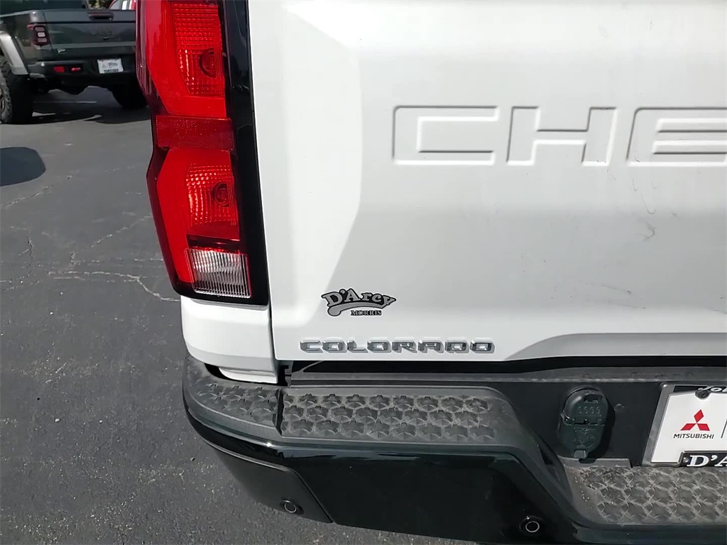 2025 Chevrolet Colorado ZR2 photo 11