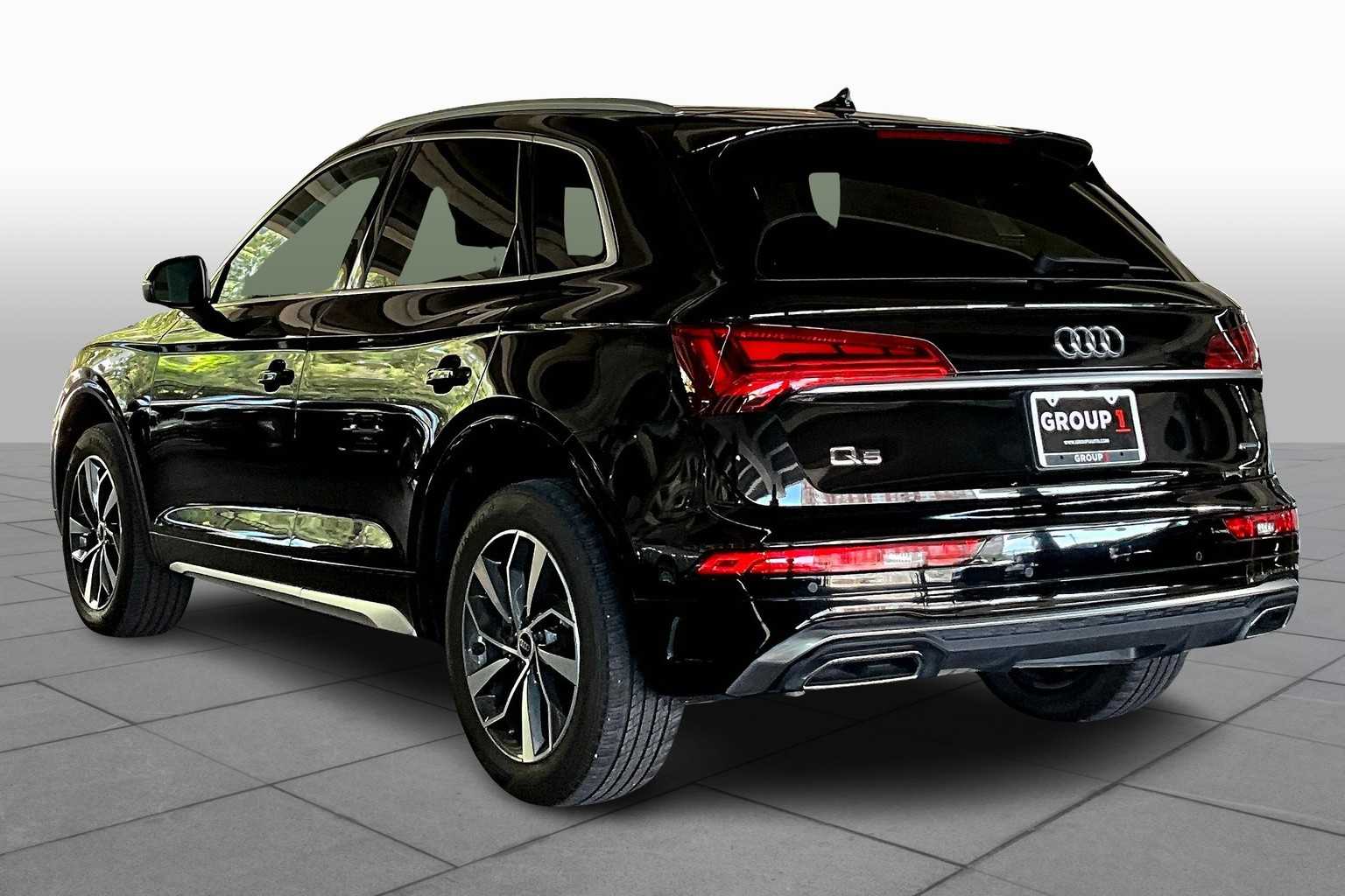 2022 Audi Q5 S line Premium photo 10