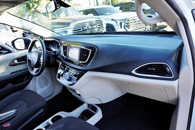 Certified Used 2022 White Chrysler LX image 8