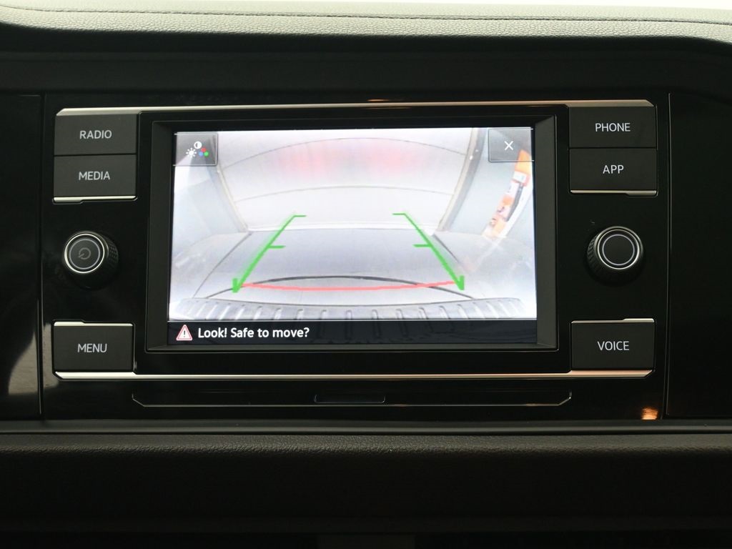 2023 Volkswagen Jetta 1.5T SE photo 3