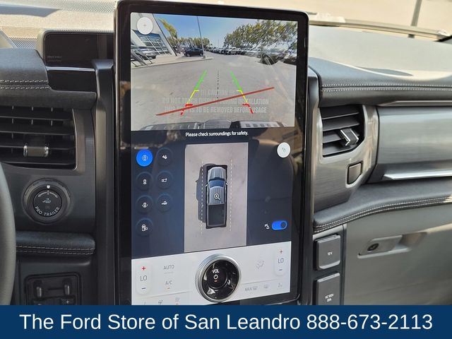 2025 Ford F-150 Lightning photo 16