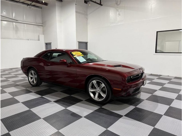 2017 Dodge Challenger SXT
