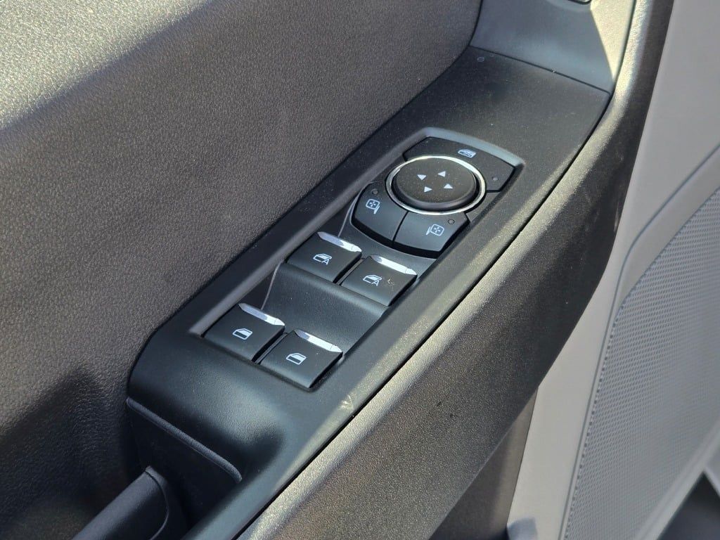2026 Ford F-550 photo 17