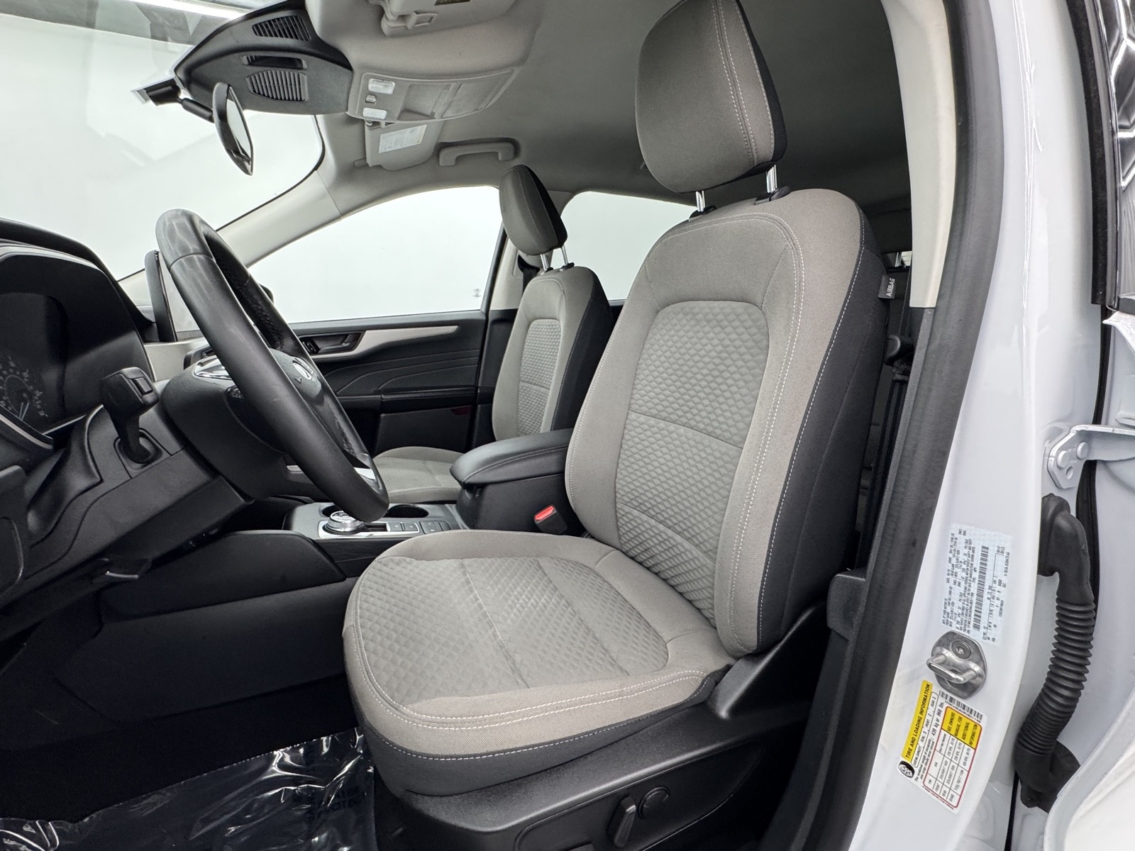 2022 Ford Escape SE photo 17