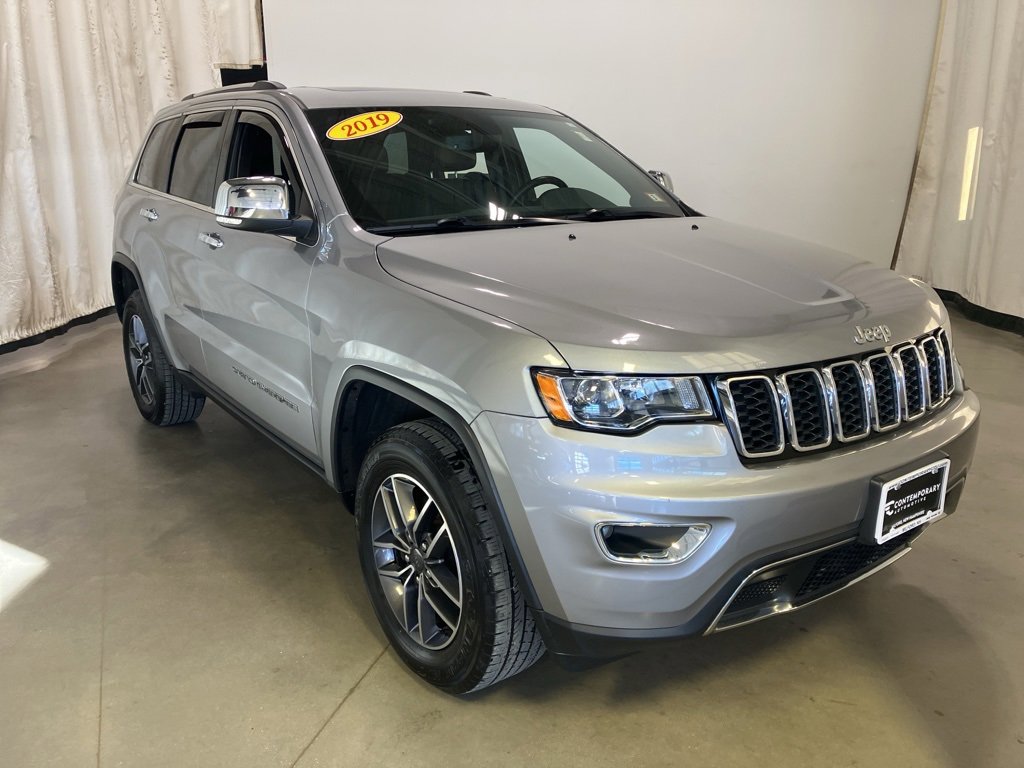 2019 Jeep Grand Cherokee Limited's photo