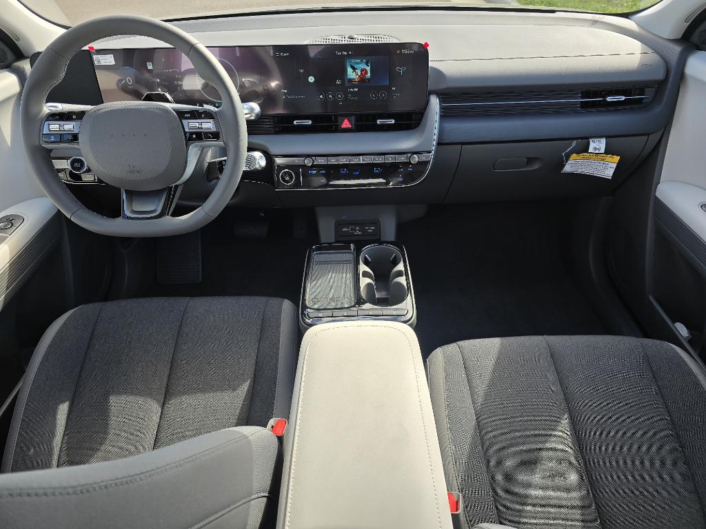 2025 Hyundai Ioniq 5 SE photo 22
