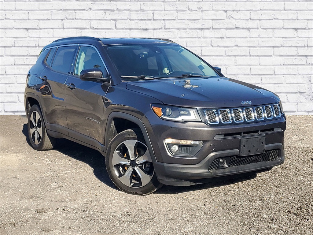 2017 Jeep All-New Compass Latitude's photo