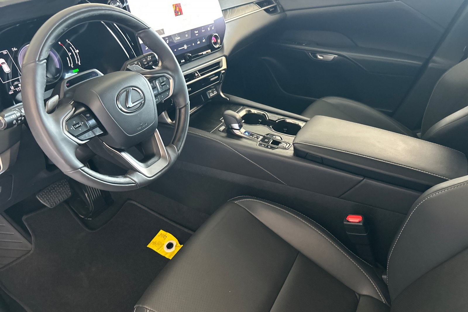 2024 Lexus RX 350h AWD photo 4