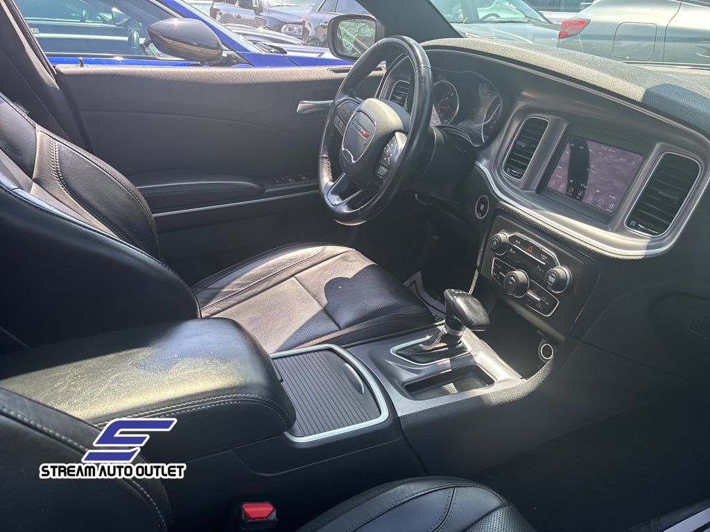 2022 Dodge Charger SXT photo 5