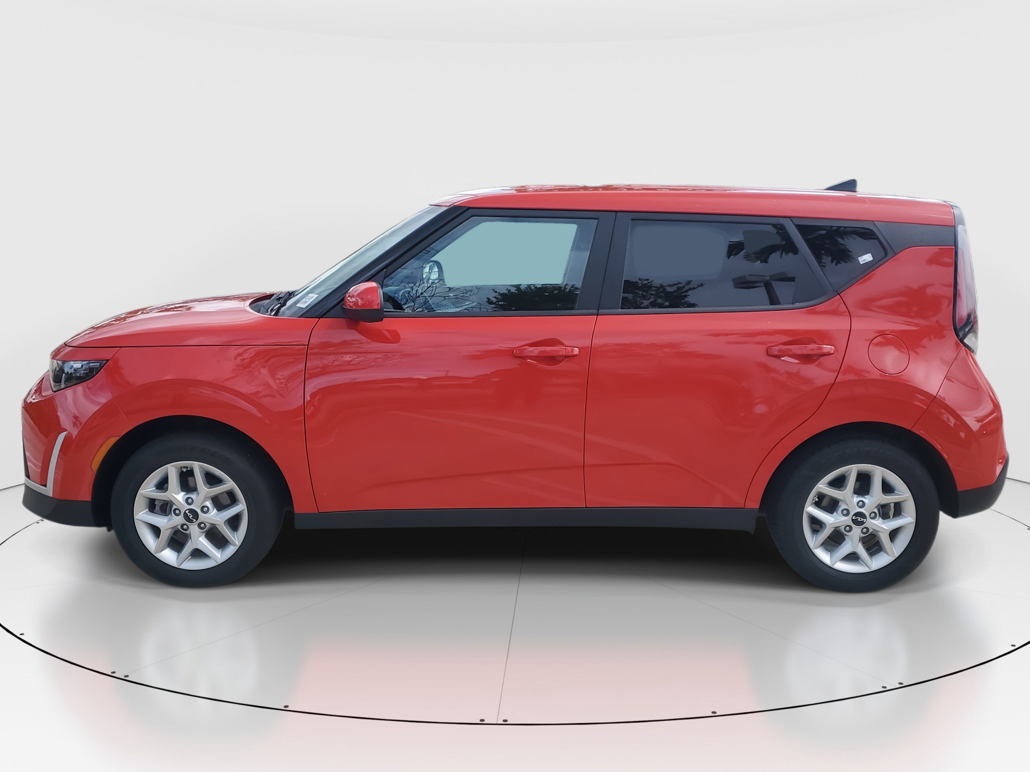 2023 Kia Soul LX photo 6