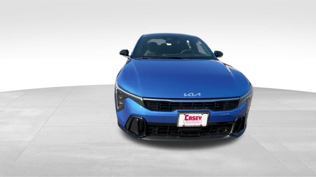 2025 Kia K4 GT-Line photo 9