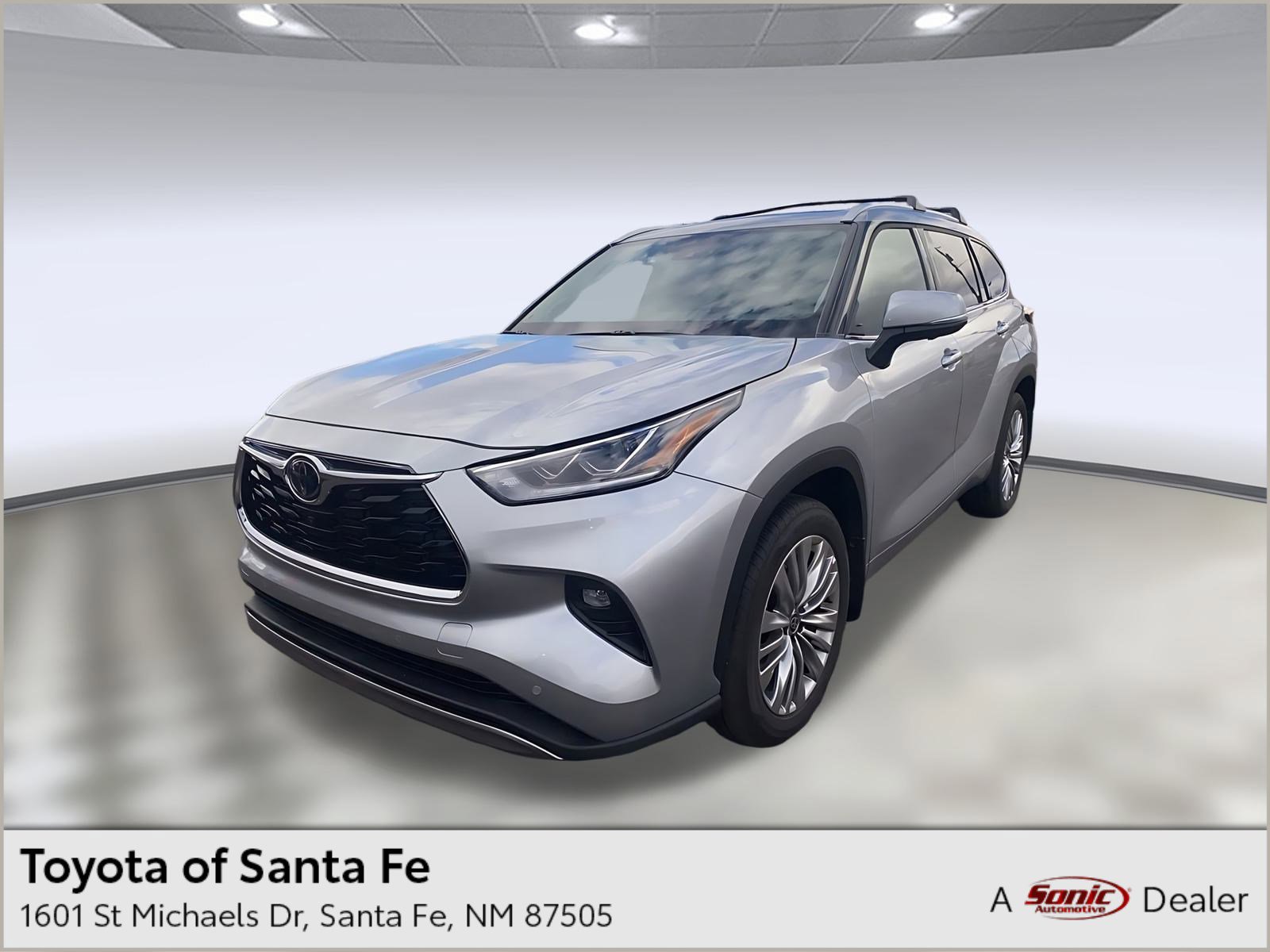 2025 Toyota Highlander Platinum's photo