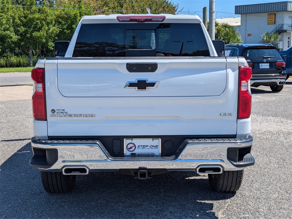 2024 Chevrolet Silverado 1500 LTZ photo 4
