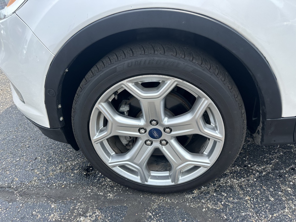 2019 Ford Escape Titanium photo 30