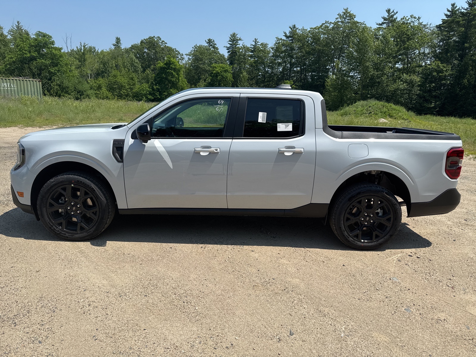 2025 Ford Maverick Lariat photo 4