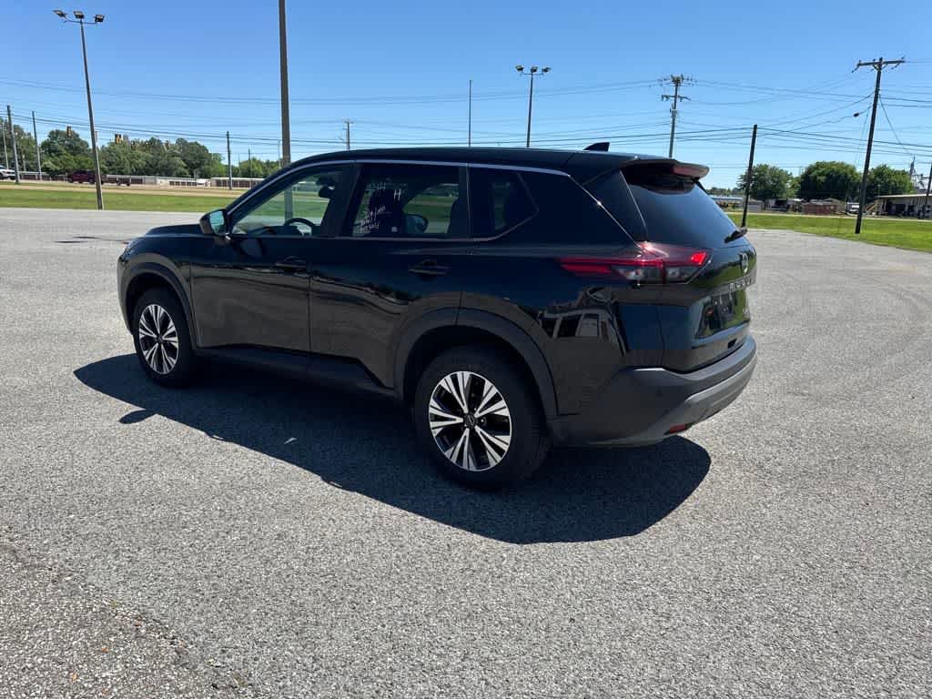 2023 Nissan Rogue SV photo 2