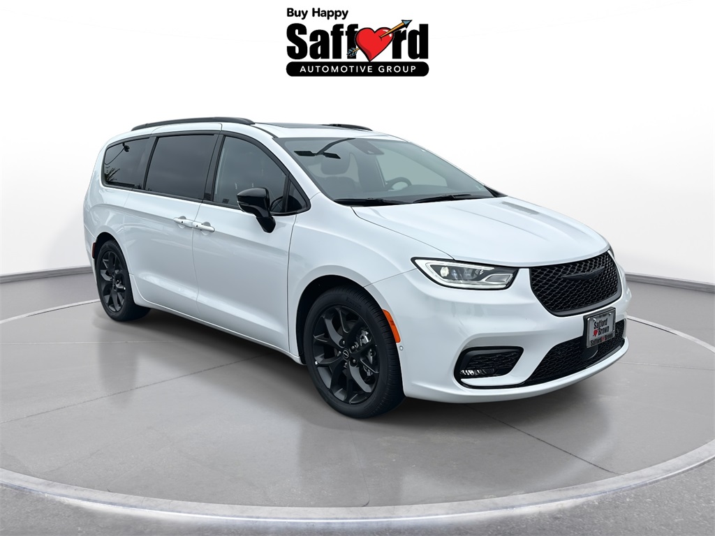 2025 Chrysler Pacifica Limited photo 9