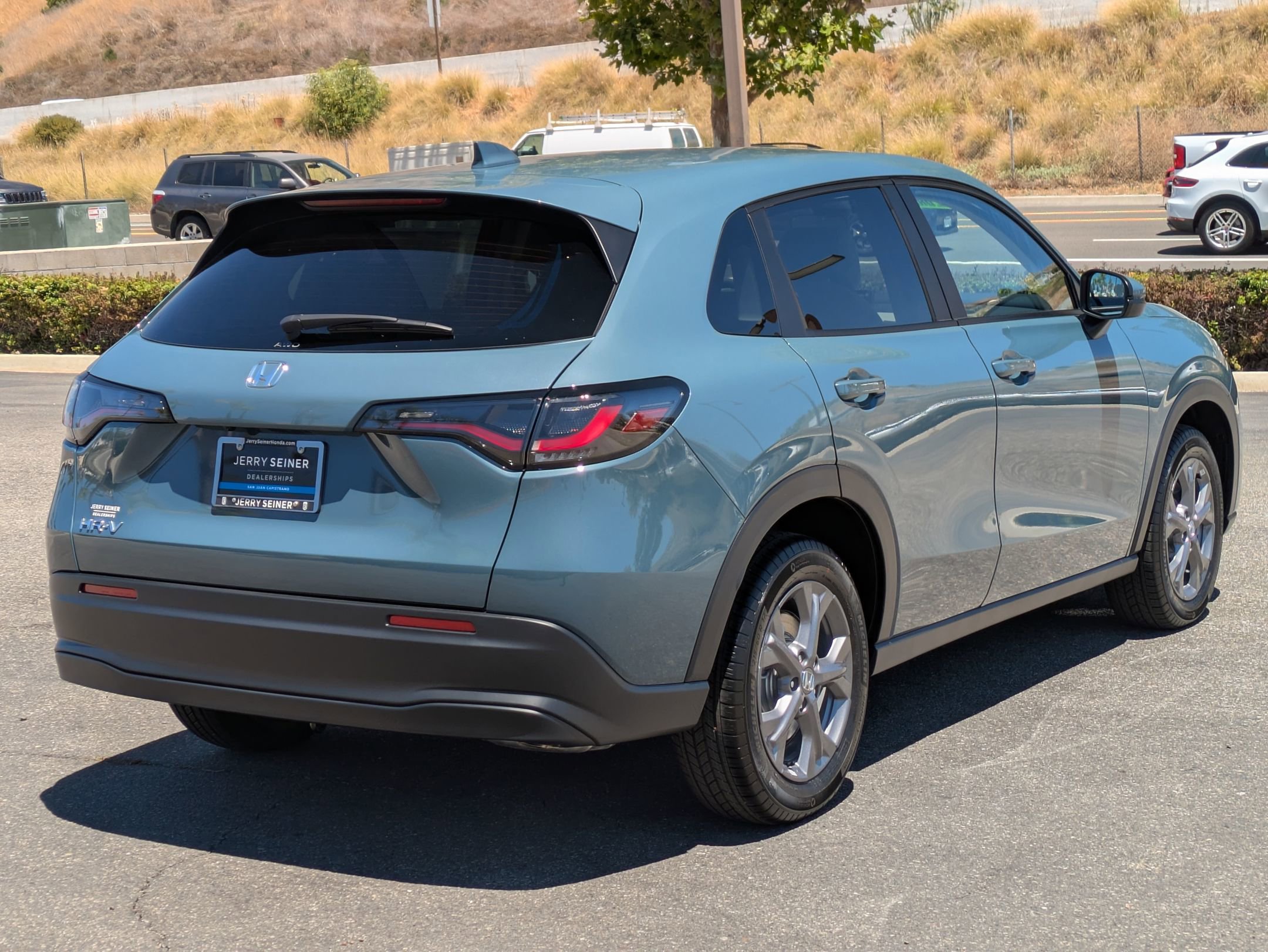 2026 Honda HR-V LX photo 5