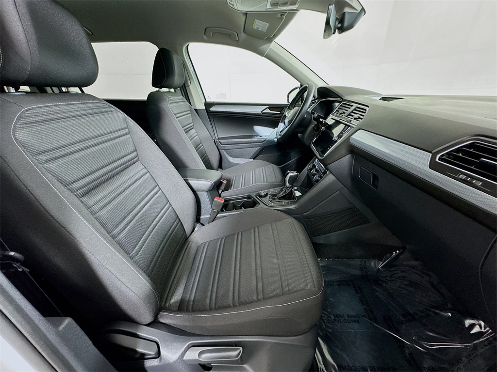 2024 Volkswagen Tiguan S photo 7