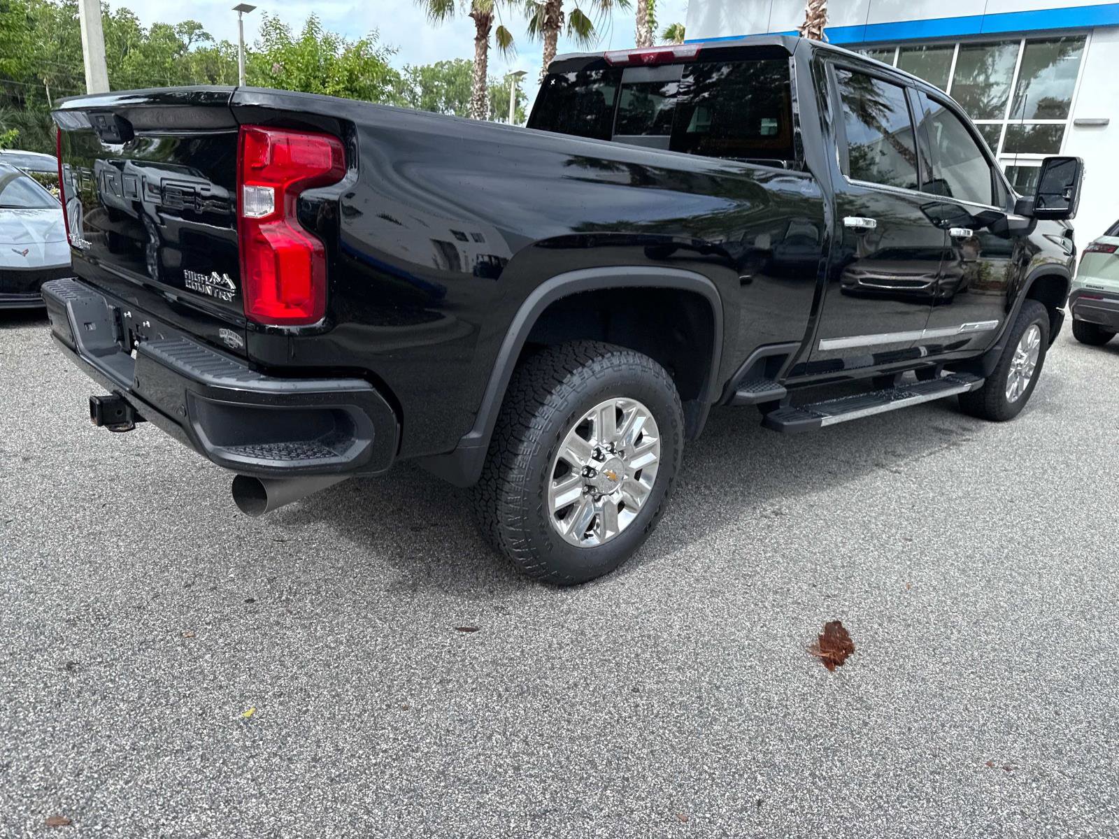 2024 Chevrolet Silverado 2500HD High Country photo 3
