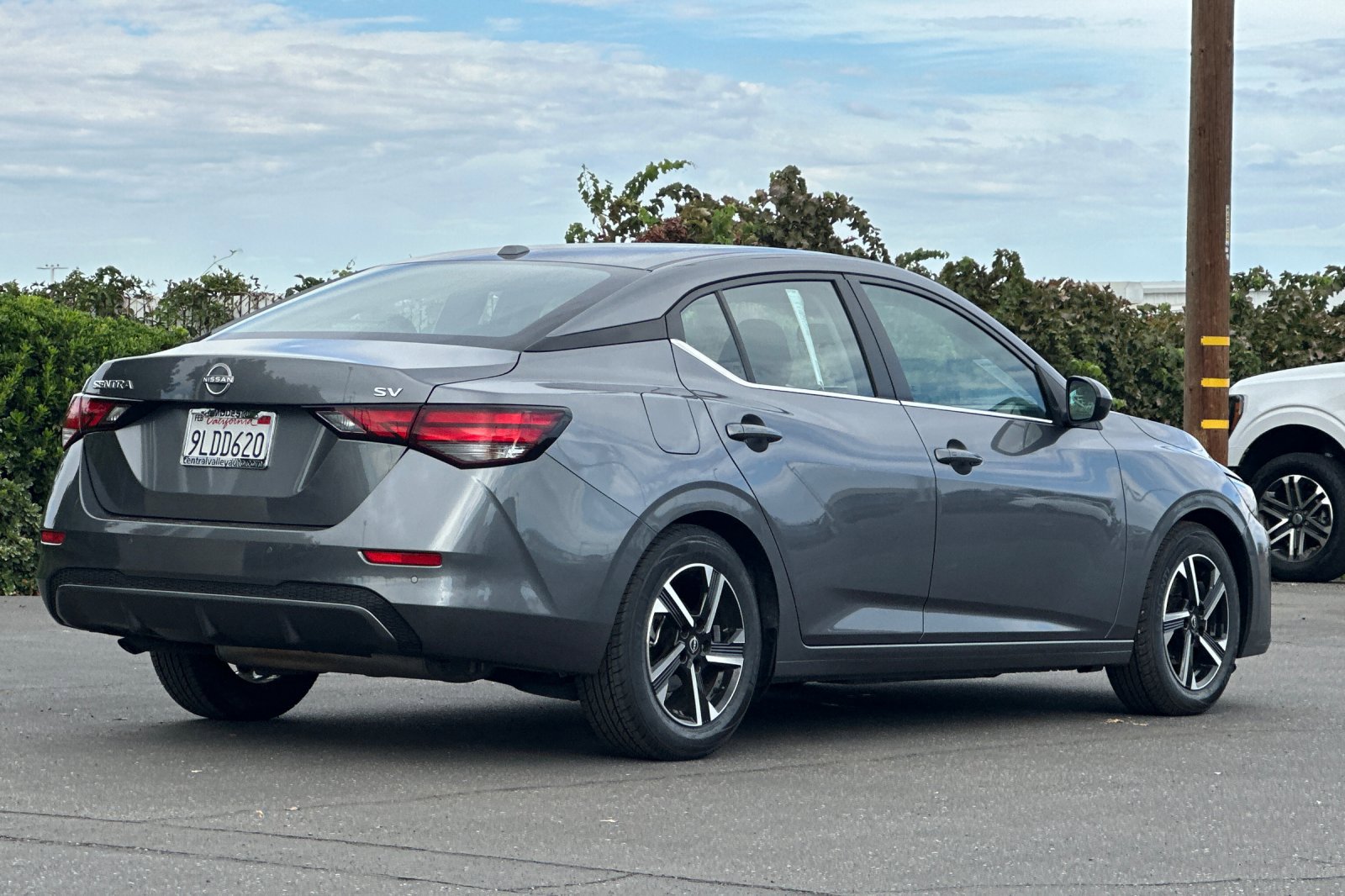 2024 Nissan Sentra SV photo 4